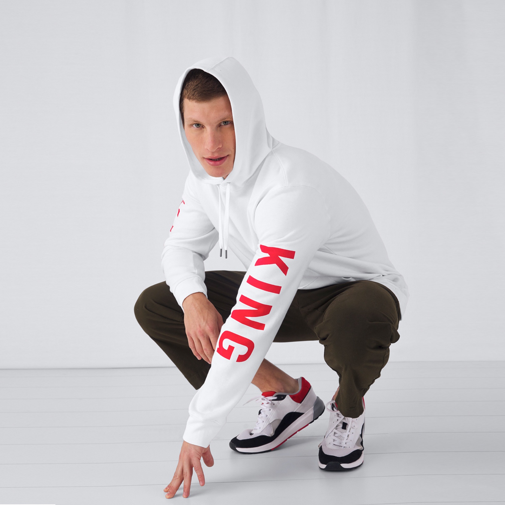 Mikina s Vlastním Potiskem s Kapucí | B&C KING